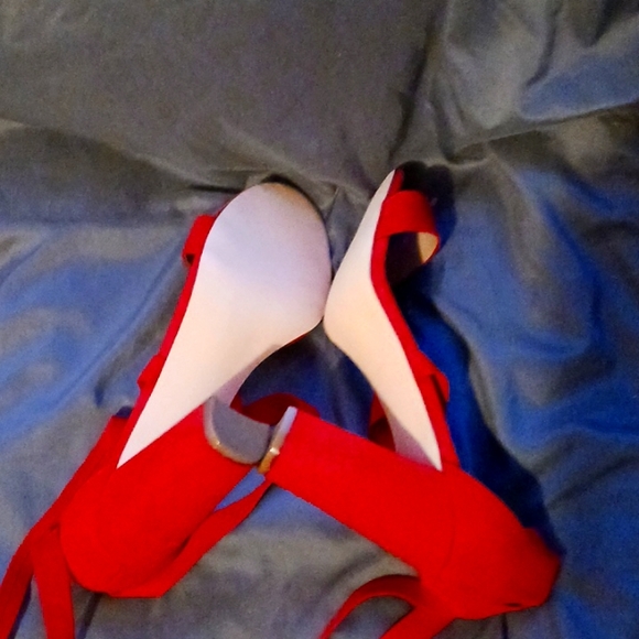 NEW 9 velor lace up fire color high heels - Picture 4 of 4